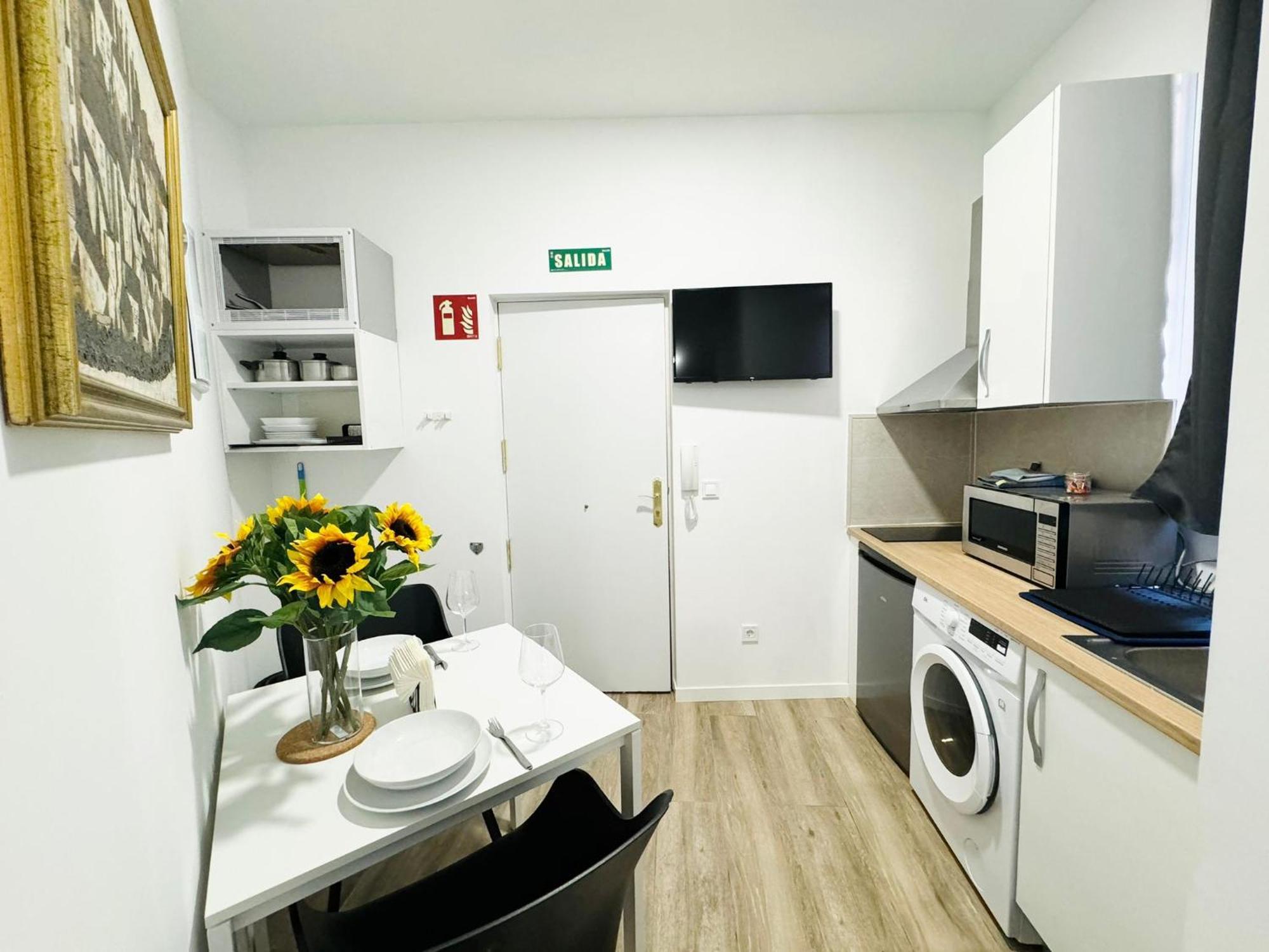 Apartamentos Madrid Connection - Universidad By Oshun Apartments Экстерьер фото